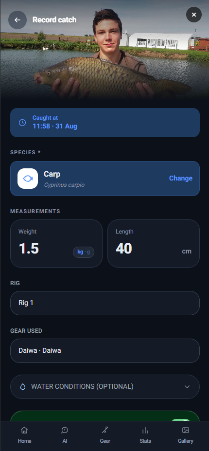 Record catch screen: photo, species, weight, length, rig and gear